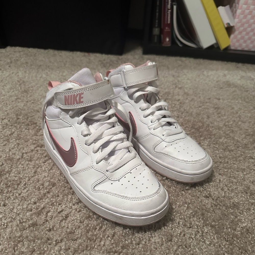 Pink/white Hightop Nike RARE
